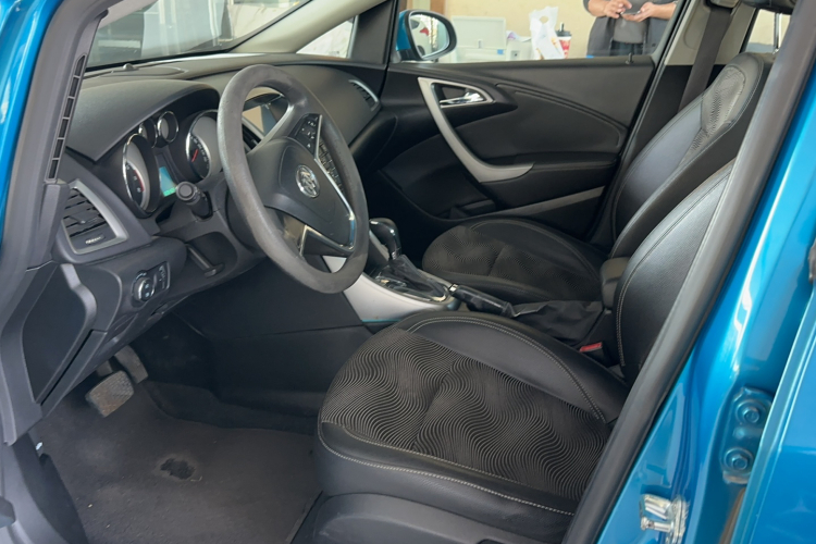 别克 英朗 2014款 XT 1.6L 自动时尚版局部细节19