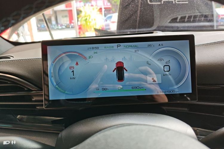 比亚迪 海豹 2023款 冠军版 700km 性能版中控内饰15