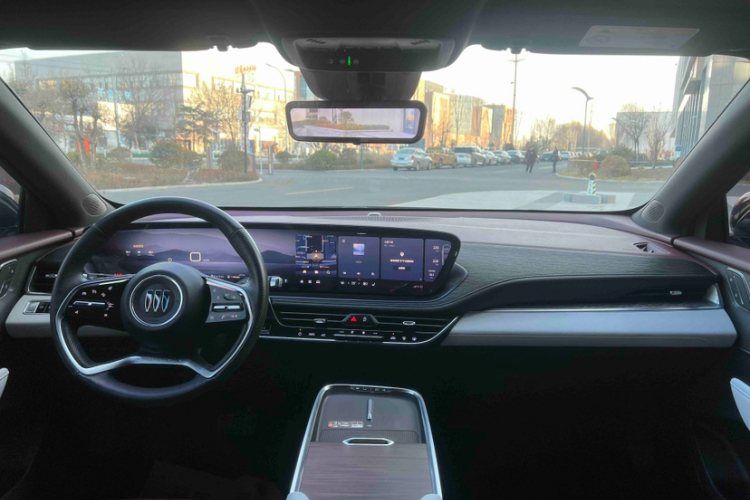 别克 君越 2023款 28T 越尊版中控内饰7003