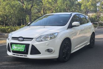 福特 福克斯 2012款 两厢 2.0L 自动豪华运动型