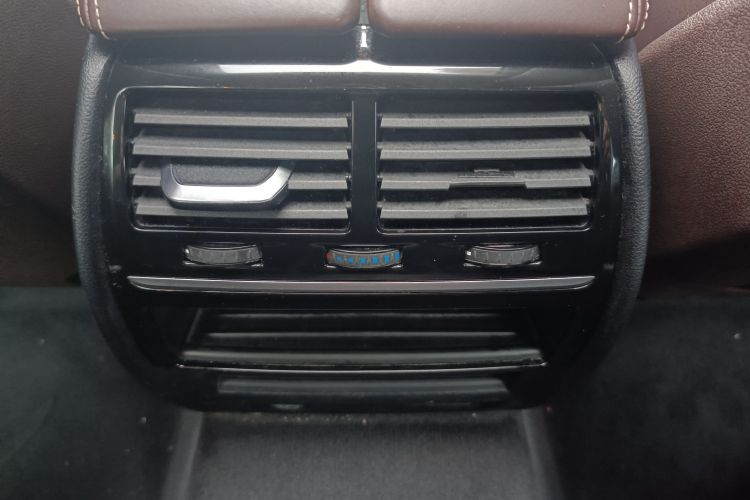 宝马5系 2020款 530Li 领先型 豪华套装中控内饰7003