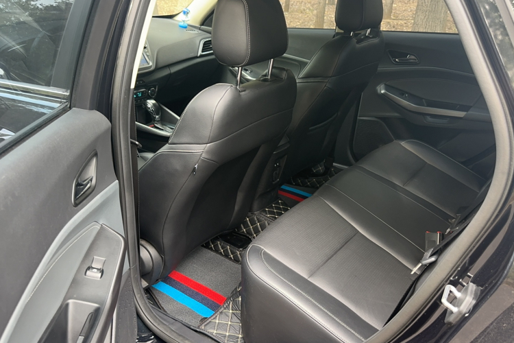 福特 福睿斯 2015款 1.5L 自动时尚型中控内饰7002