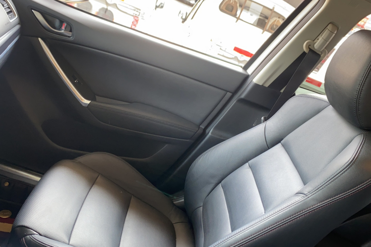 马自达CX-5 2015款 2.5L 自动四驱尊贵型局部细节9004