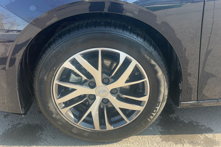 吉利汽车 帝豪 2022款 第4代 1.5L 手动豪华型车身外观6006