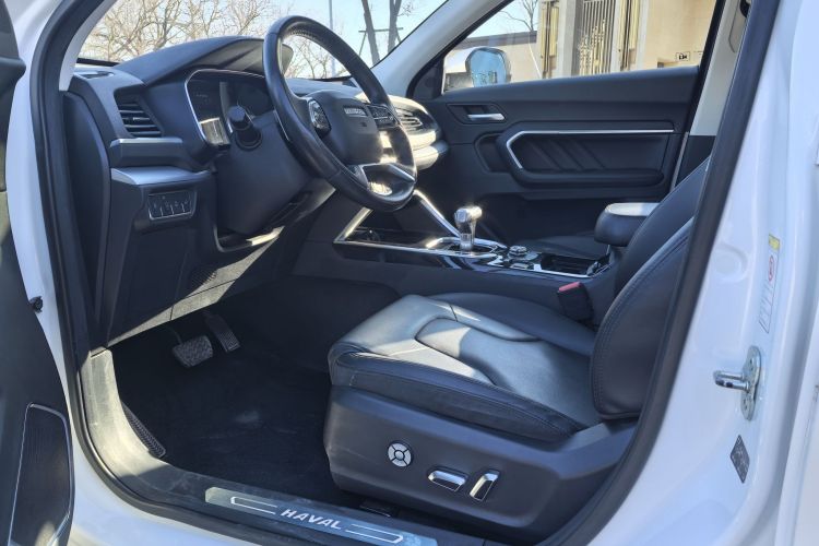 哈弗H6 2017款 红标 2.0T 自动两驱智尚型中控内饰7001