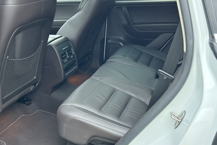 大众 途锐 2015款 3.0TSI 高配型中控内饰7003