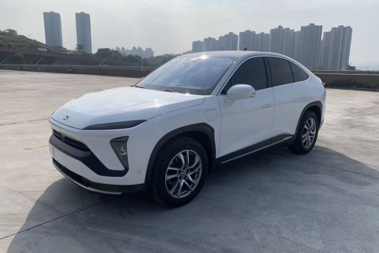 蔚来EC6 2022款 75kWh 运动版车身外观1