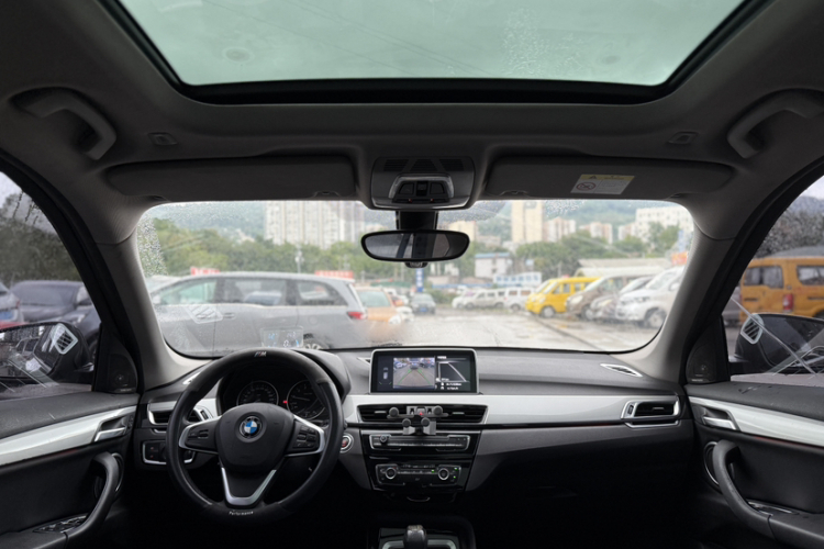 宝马X1 2018款 sDrive20Li 领先型中控内饰7002