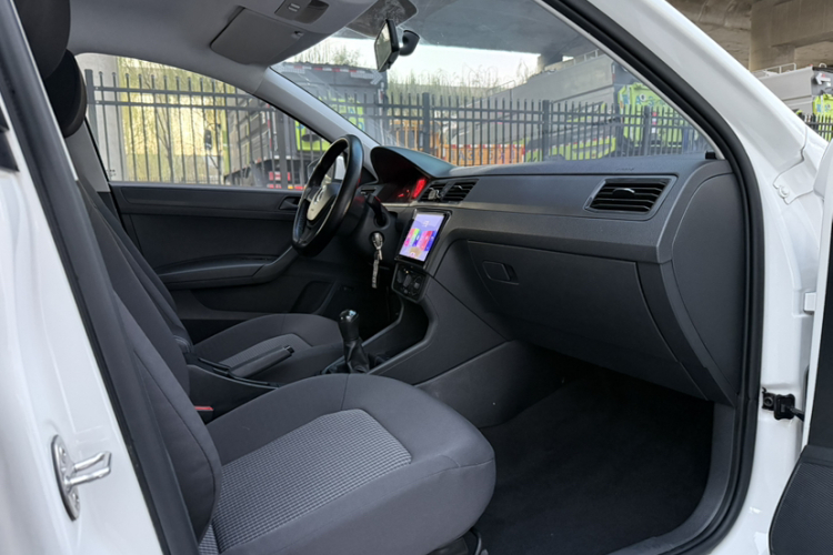 大众 桑塔纳 2019款 1.5L 手动风尚版 国VI局部细节41