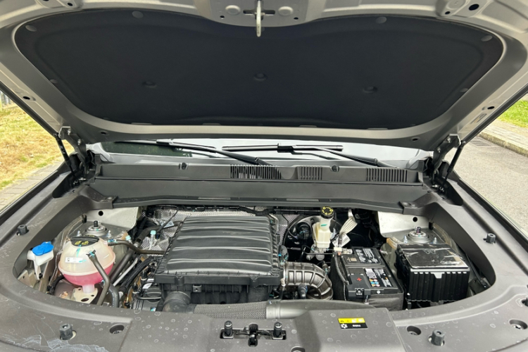 捷途自由者 2025款 2.0TD 自动XWD征服中控内饰7002