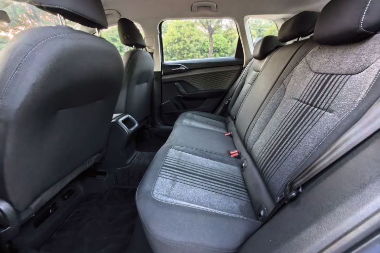 大众 途岳 2019款 280TSI 两驱风尚版 国VI中控内饰7009