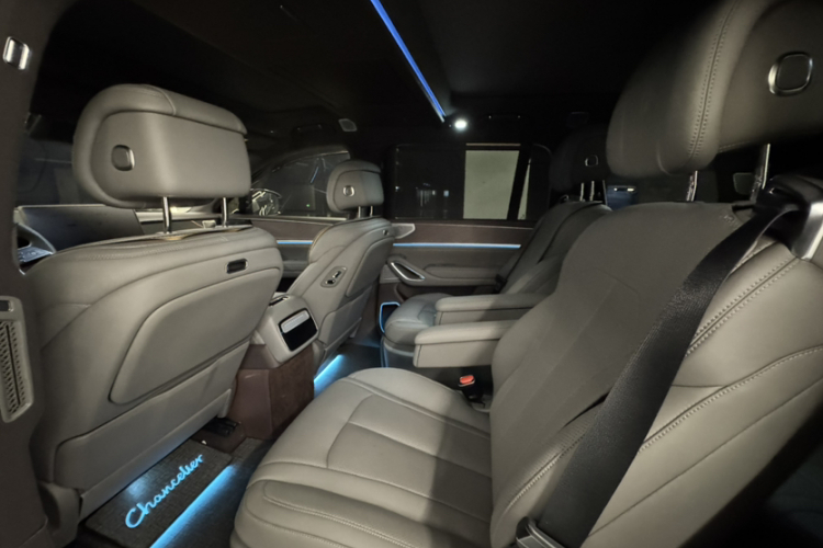 腾势N9 2025款 旗舰型中控内饰7006