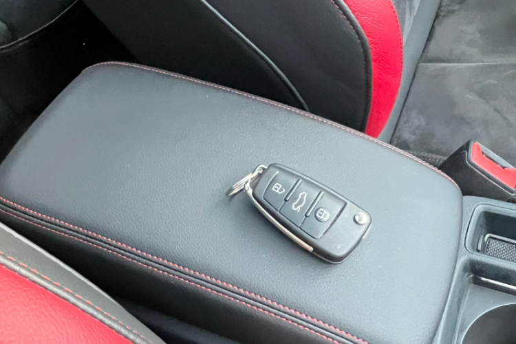 奥迪Q3 2019款 40 TFSI 时尚动感型中控内饰7004