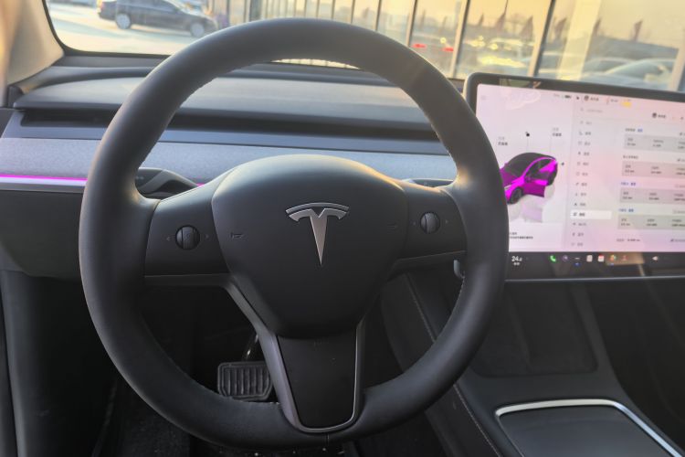 特斯拉 Model Y 2024款 后轮驱动版中控内饰7002