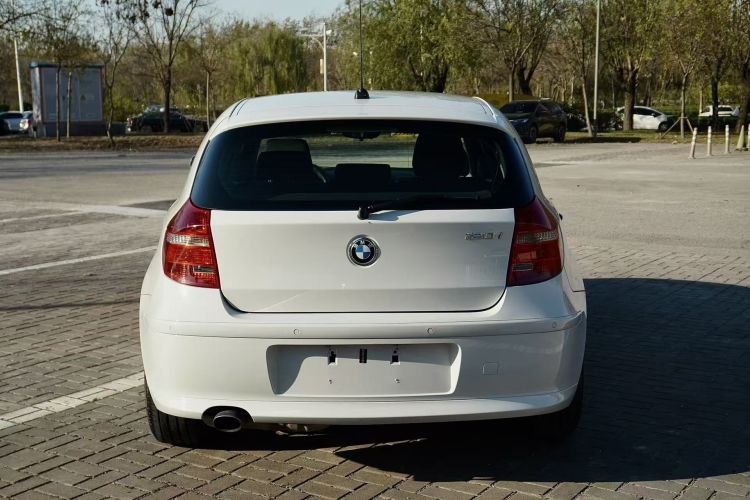 宝马1系(进口) 2008款 120i 自动挡车身外观6006