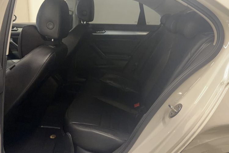 大众 凌渡 2018款 230TSI DSG风尚版中控内饰7004