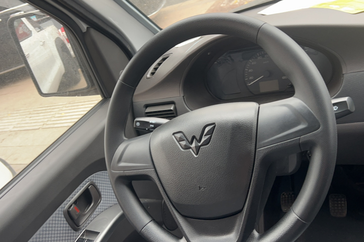 五菱汽车 五菱荣光小卡 2023款 1.5L标准型单排加长型LAR中控内饰7003