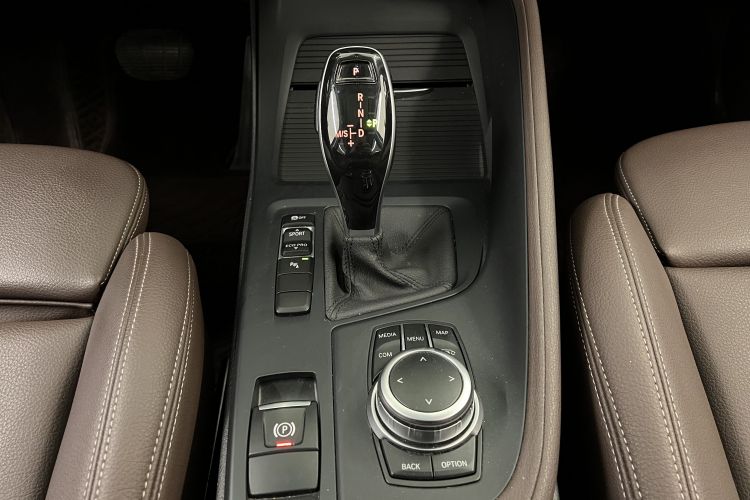 宝马X1 2022款 sDrive25Li 领先型中控内饰7007