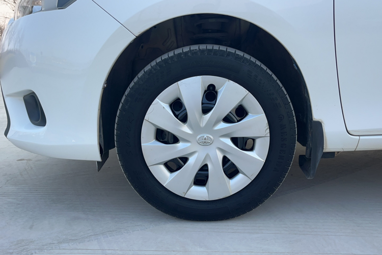 丰田 威驰 2014款 1.5L 自动智臻版车身外观6010