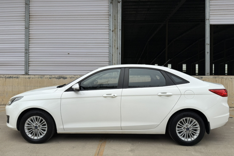 福特 福睿斯 2017款 改款 1.5L 自动舒适型车身外观6006