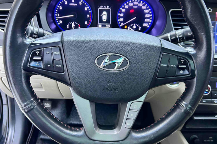 现代 名图 2014款 1.8L 自动智能型GLS中控内饰7001