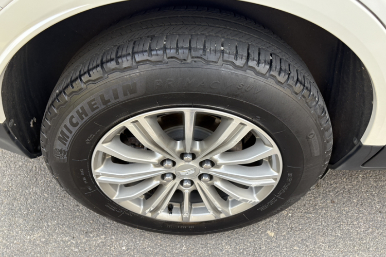 凯迪拉克XT5 2017款 周年庆版 25T 豪华型车身外观6005