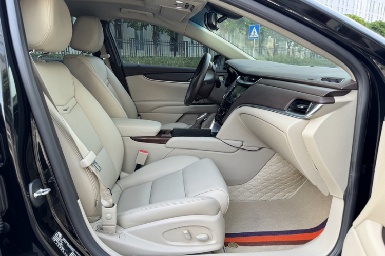 凯迪拉克XTS 2015款 28T 舒适型局部细节41