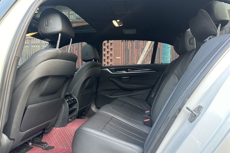 宝马5系 2018款 525Li M运动套装中控内饰7004