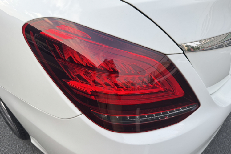 奔驰C级 2021款 C 200 L 时尚型运动版局部细节9005