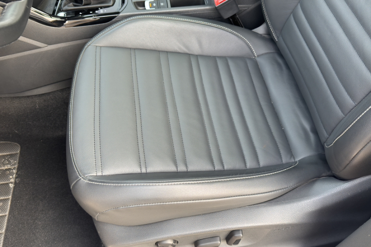 大众 2016款 途安L 280TSI DSG豪华版中控内饰7005