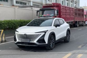 长安UNI-T 2022款 1.5T 尊贵型