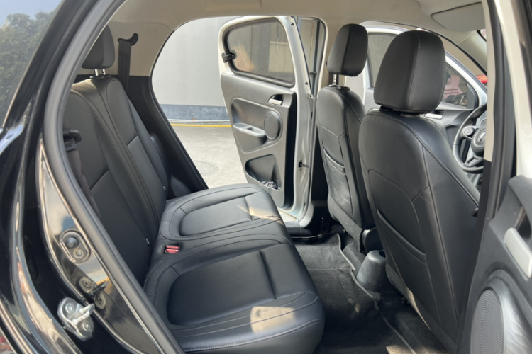 欧拉黑猫 2021款 301km 萌宠版中控内饰7008