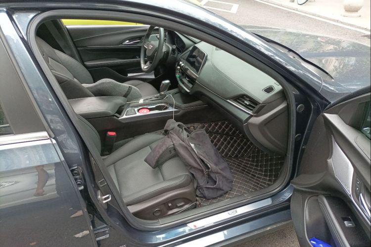 凯迪拉克CT4 2022款 28T 豪华型局部细节41