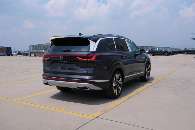 大众 揽境 2025款 380TSI 四驱豪华佳境Pro  众享款 6座车身外观6007