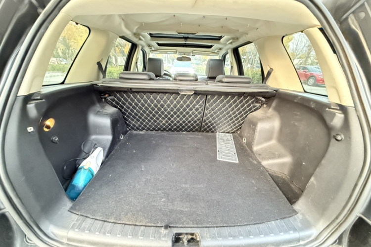 路虎 神行者2 2013款 2.0T Si4 SE汽油版中控内饰7006