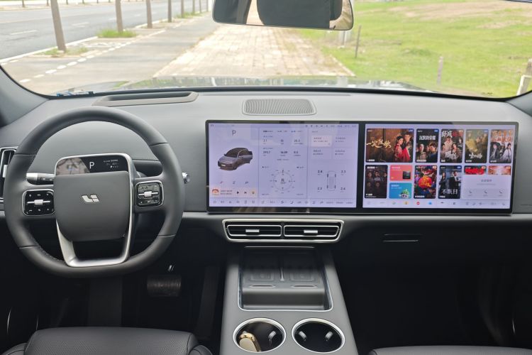 理想汽车 理想L7 2024款 MAX中控内饰7001