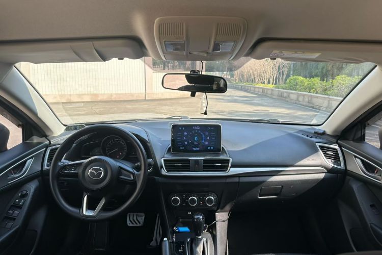 马自达3 昂克赛拉 2017款 三厢 1.5L 自动舒适型 国V中控内饰7007