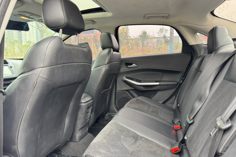 福特 福睿斯 2019款 改款 1.5L 自动悦享型 国VI中控内饰7002