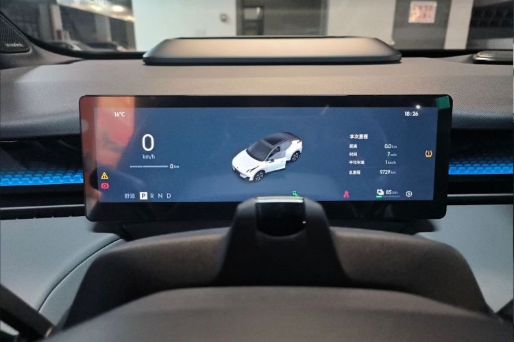 领克Z20 2025款 530km 后驱Max中控内饰15