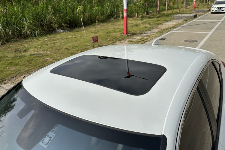 本田 思域 2022款 180TURBO CVT尚擎版局部细节57