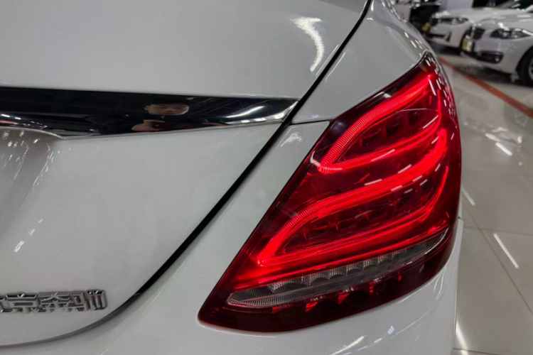 奔驰C级 2018款 C 200 L 运动版车身外观6009