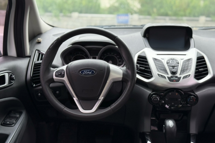 福特 翼搏 2013款 1.5L 自动尊贵型车身外观6006