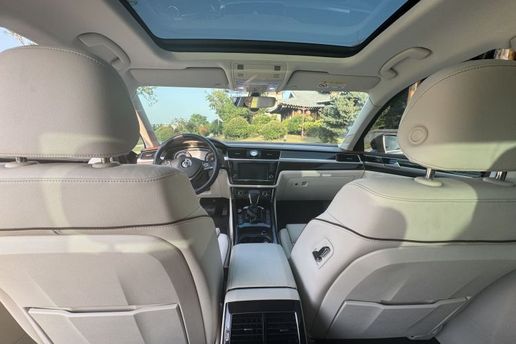 大众 辉昂 2016款 380TSI 两驱至尊版中控内饰7002