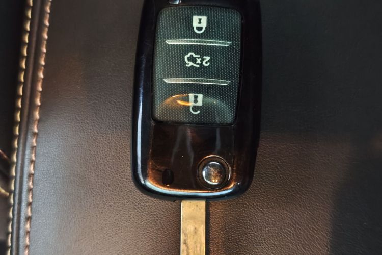 长安 逸动DT 2019款 1.6L 手动舒享型 国VI中控内饰7001