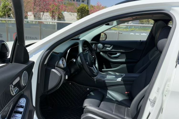 奔驰C级(进口) 2019款 C 260 旅行轿车中控内饰7003