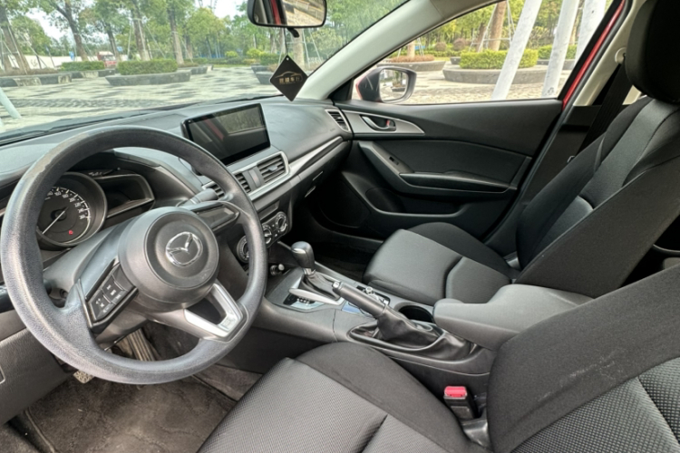 马自达3 昂克赛拉 2017款 三厢 1.5L 自动舒适型 国V车身外观6004