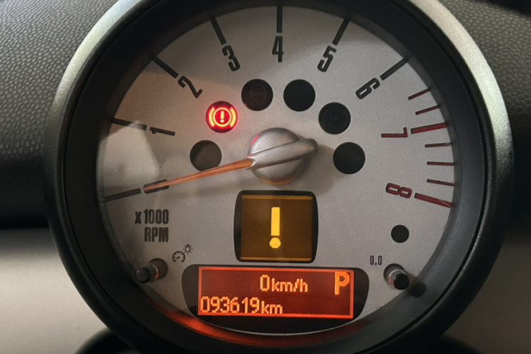 MINI 2011款 1.6L ONE中控内饰15