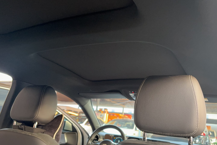 奔驰A级 2019款 A 180 L 运动轿车局部细节22