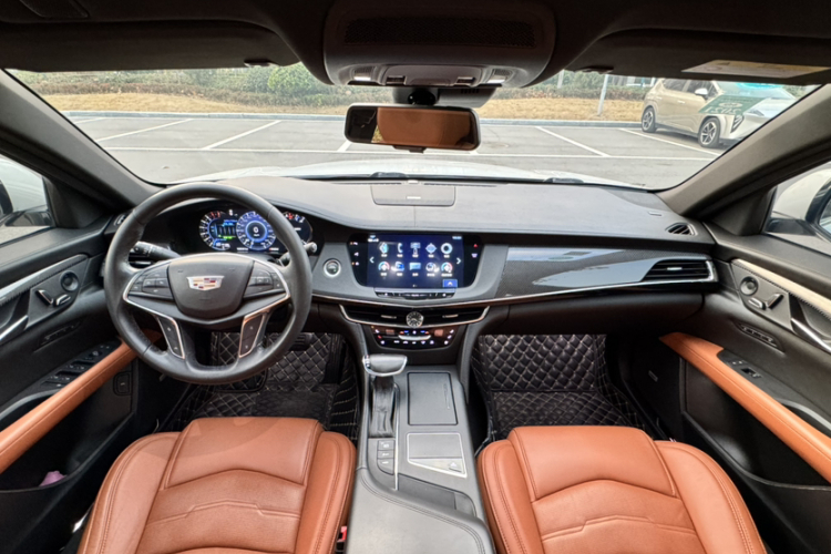 凯迪拉克CT6 2017款 28T 领先型中控内饰7004