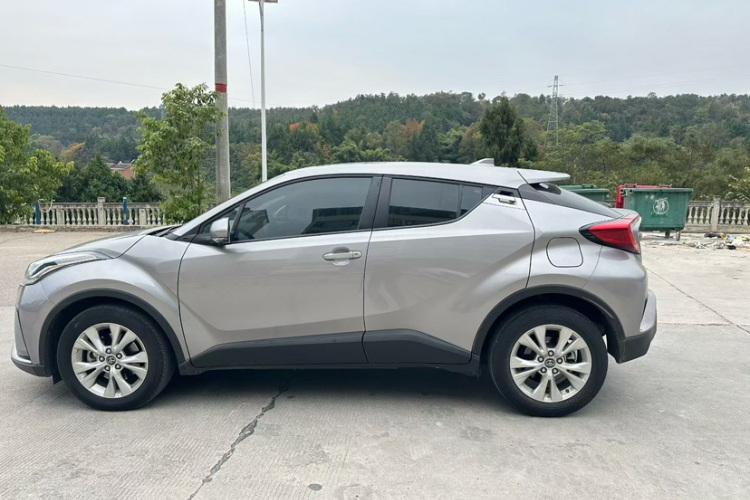 丰田 奕泽IZOA 2022款 2.0L 奕行版车身外观6006